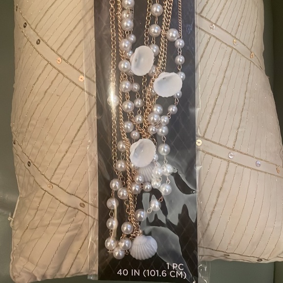 Suit Yourself Costume Co. Pearl Necklace. Pearls&Shells. 40 Inches LongNWT🔺FIRM - Picture 2 of 7